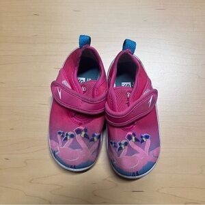 Speedo Pink Flamingo “the original surfwalker” shoes